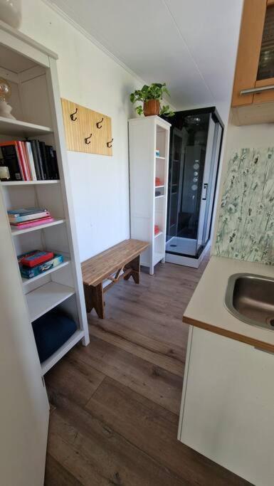 Tiny House "De Veenpolder" De Veenhoop Exterior foto